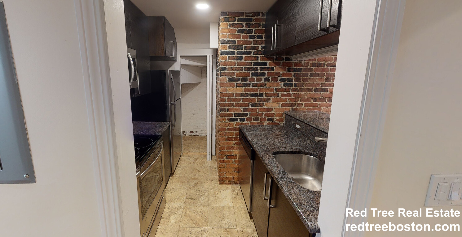 69 Babcock St, North Brookline