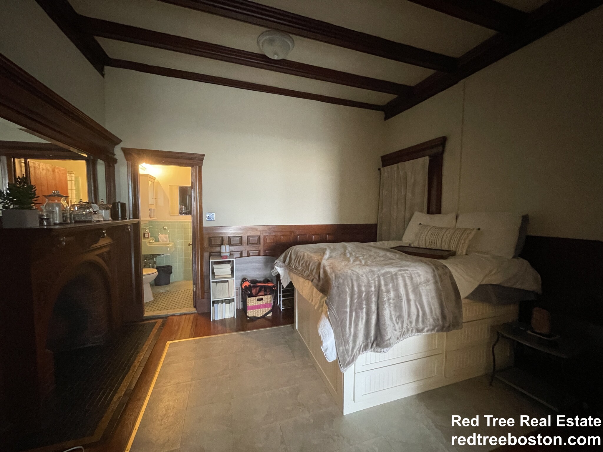 27 Bay State Rd, Fenway