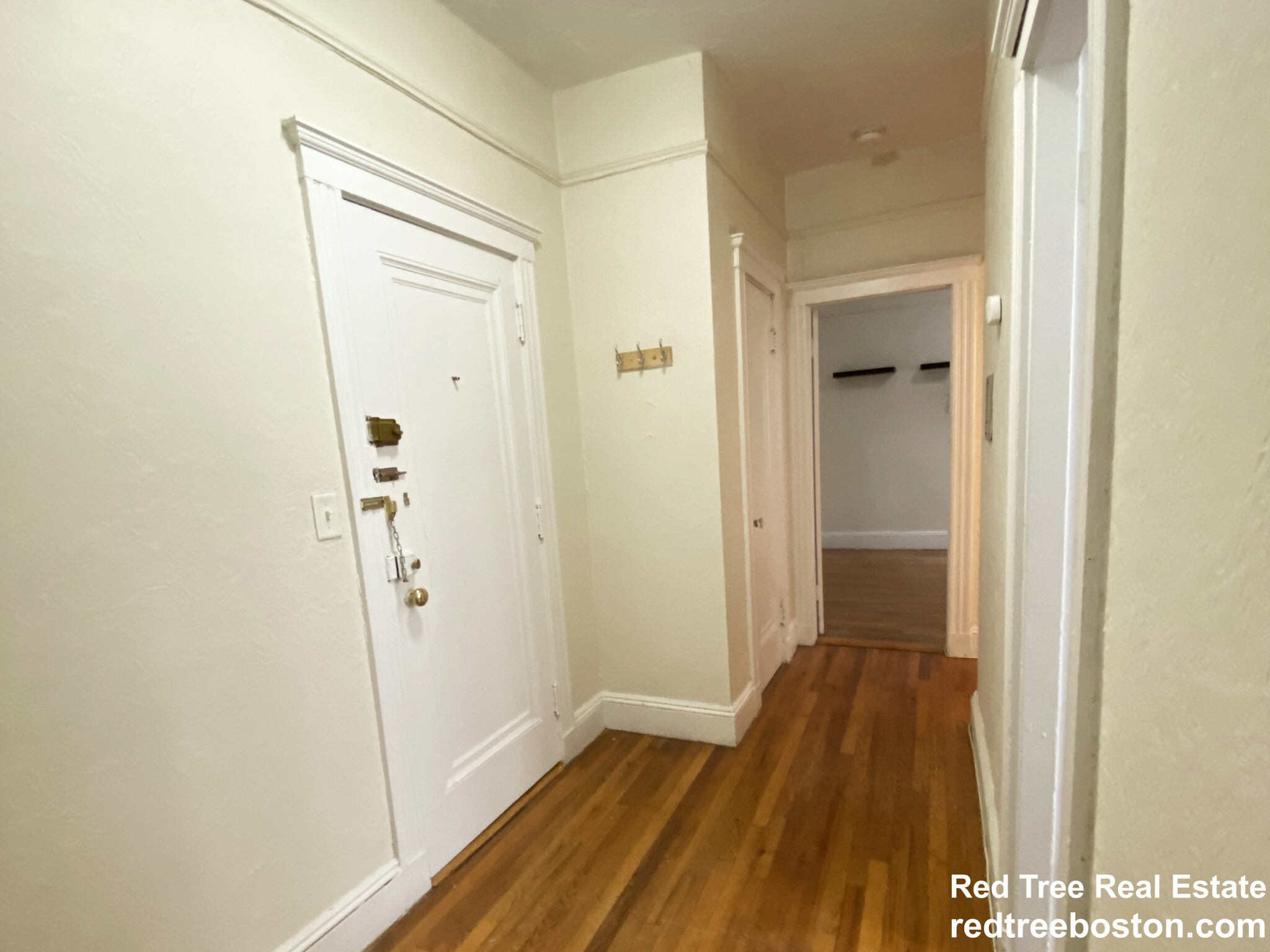 1687 Commonwealth Ave, Brighton