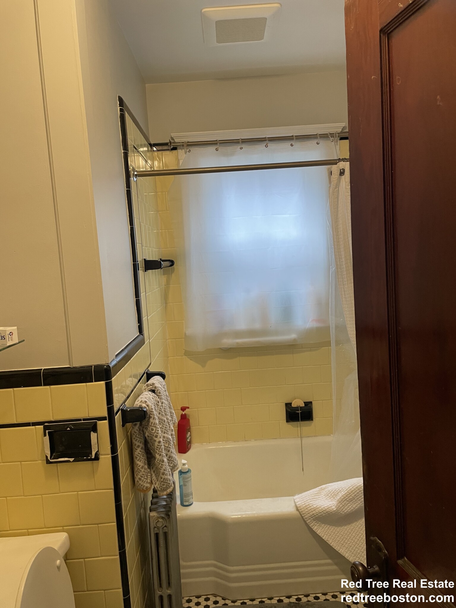 28 Atkins St, Oak Square