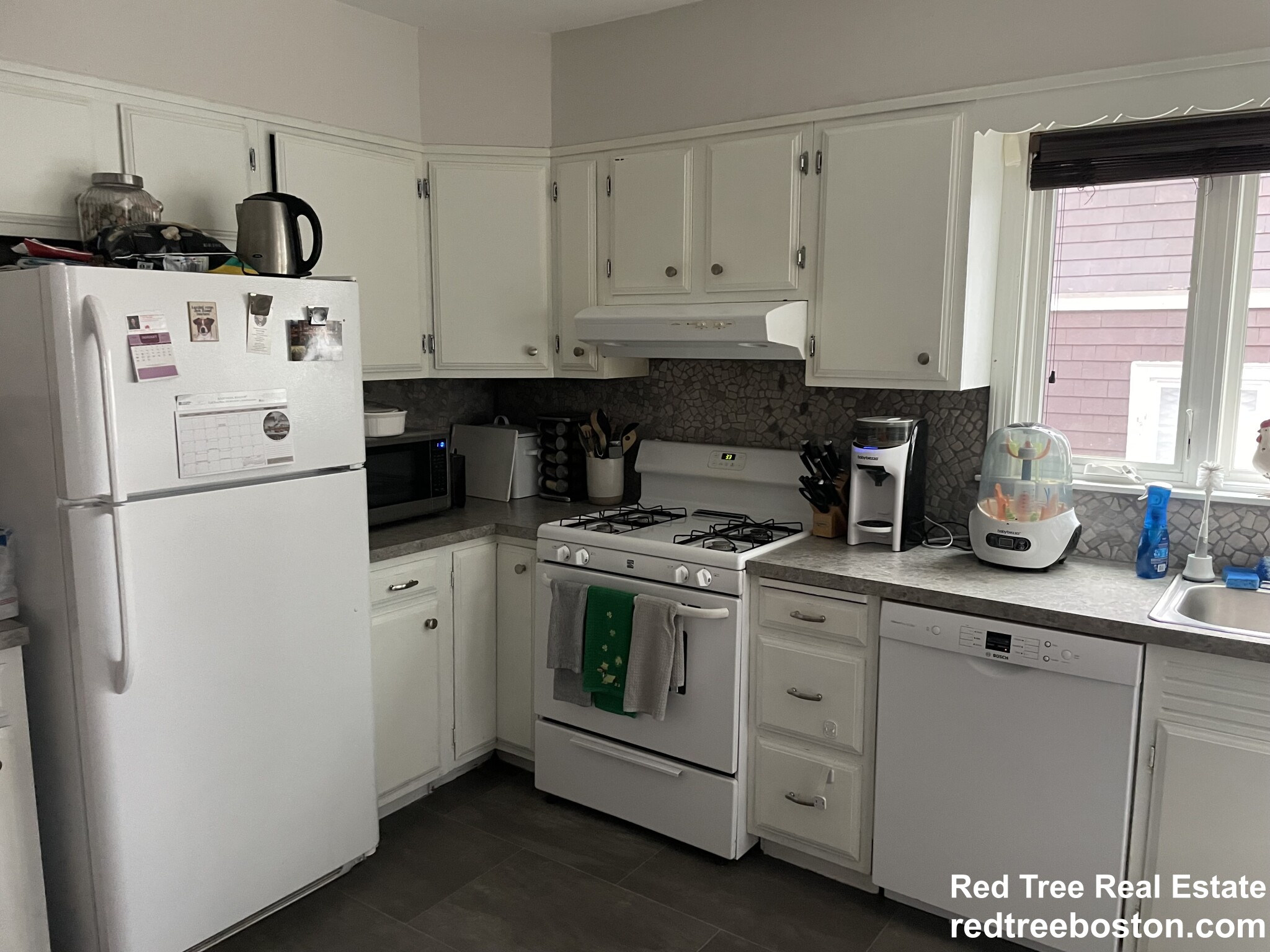 28 Atkins St, Oak Square