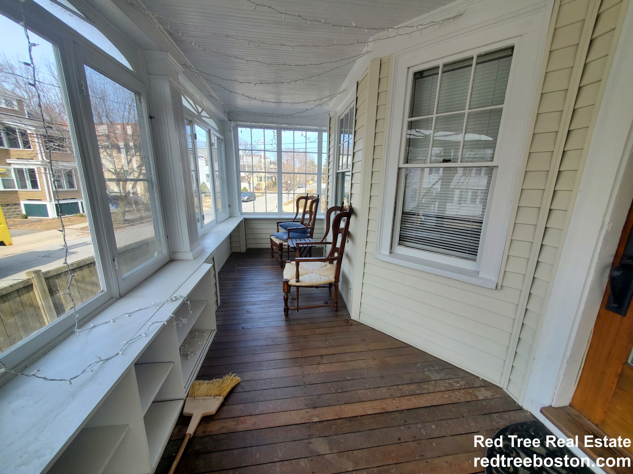 37 Brooks Ave, Arlington