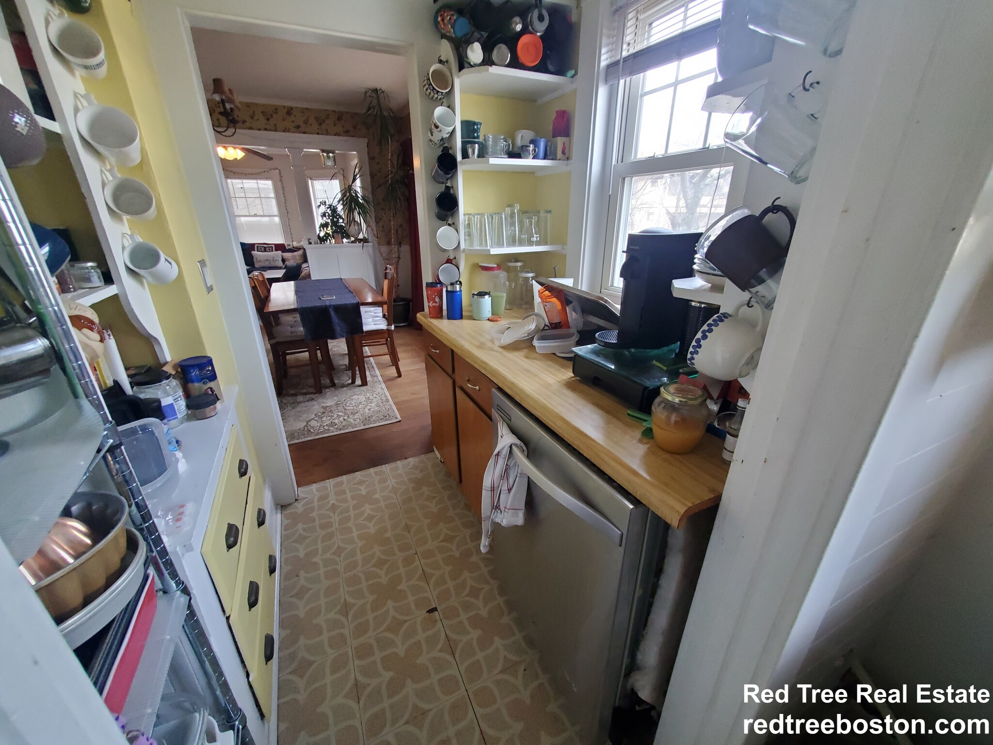 37 Brooks Ave, Arlington