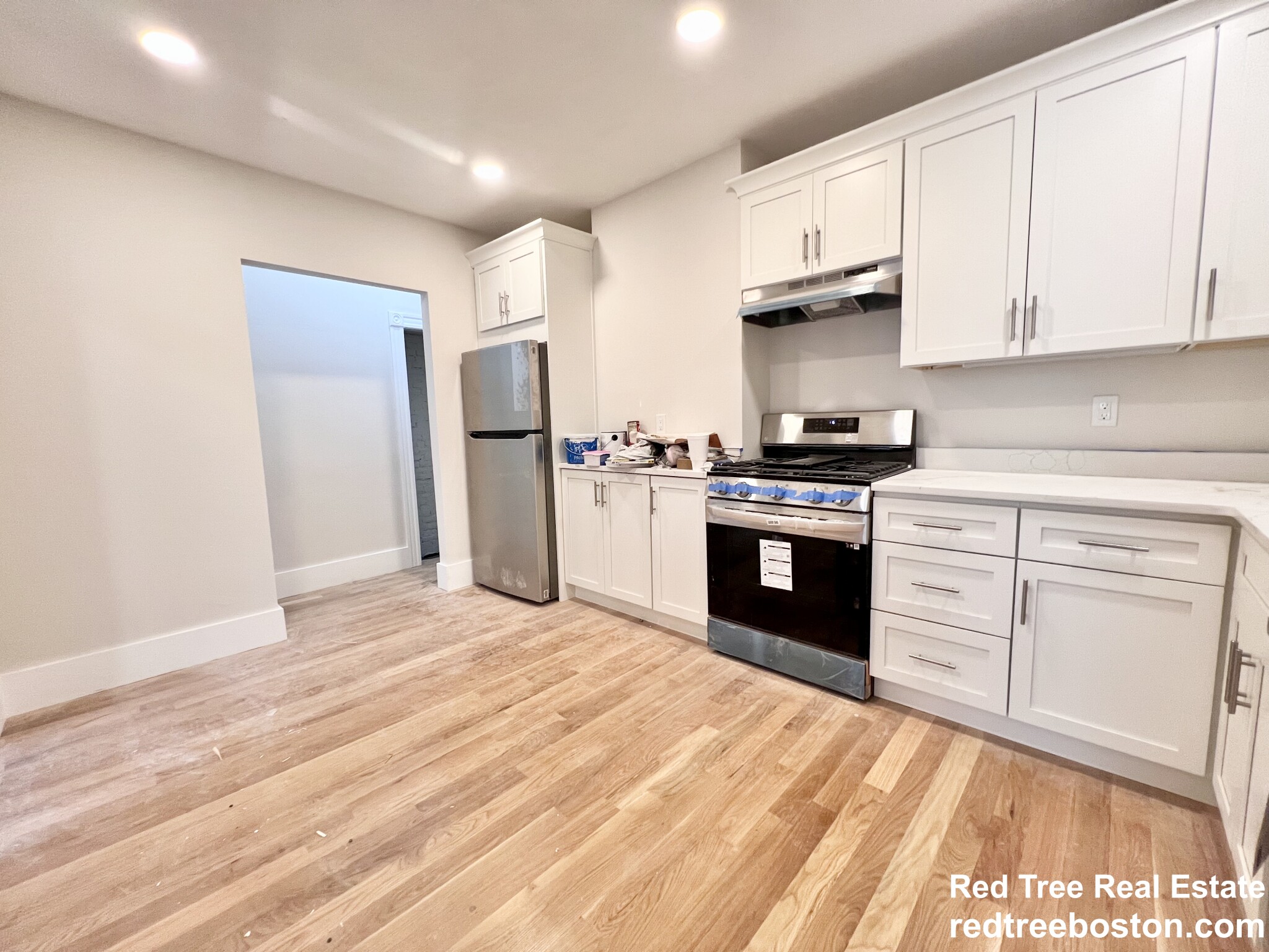 564 5th St, South Boston