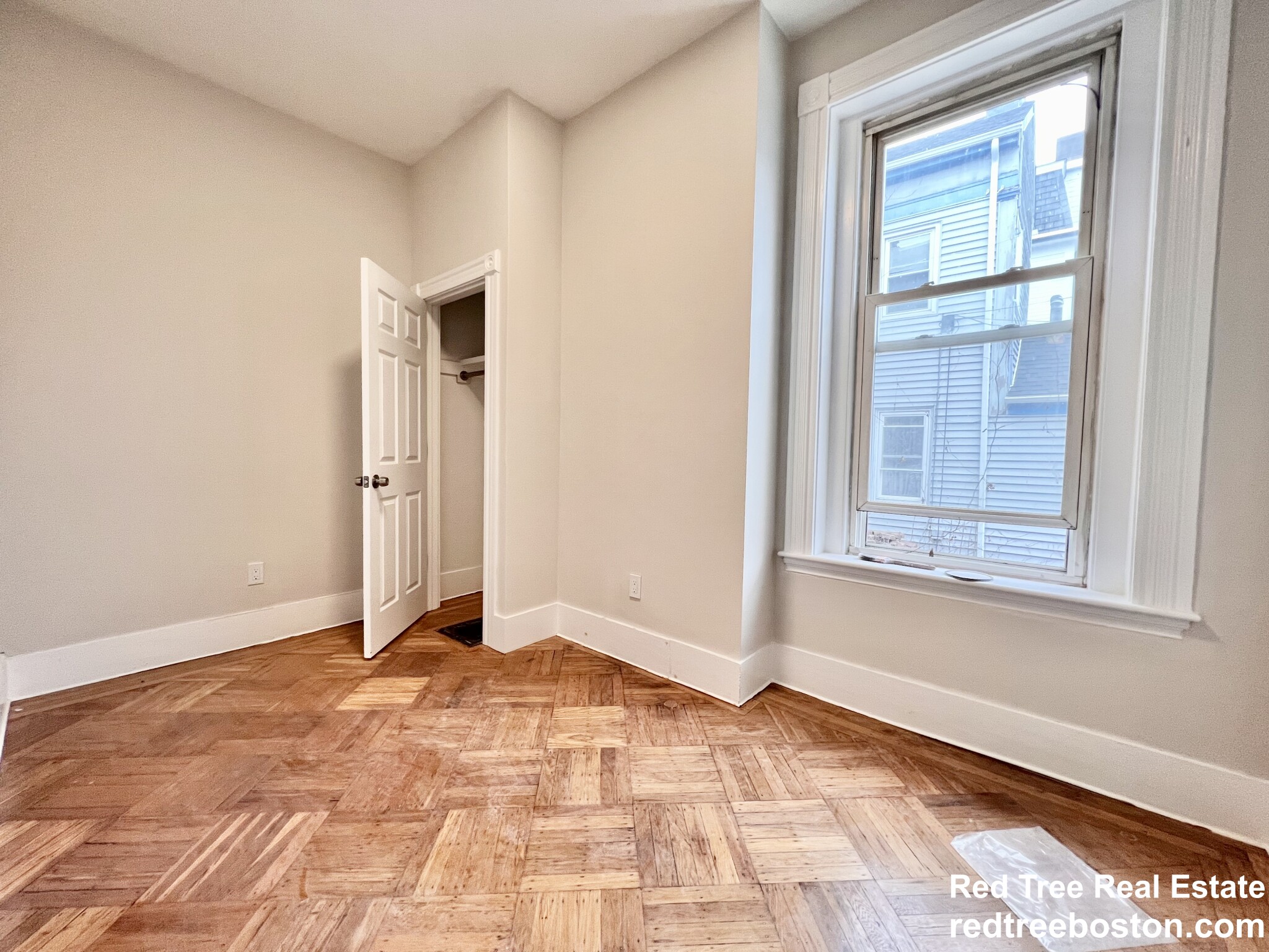 564 5th St, South Boston