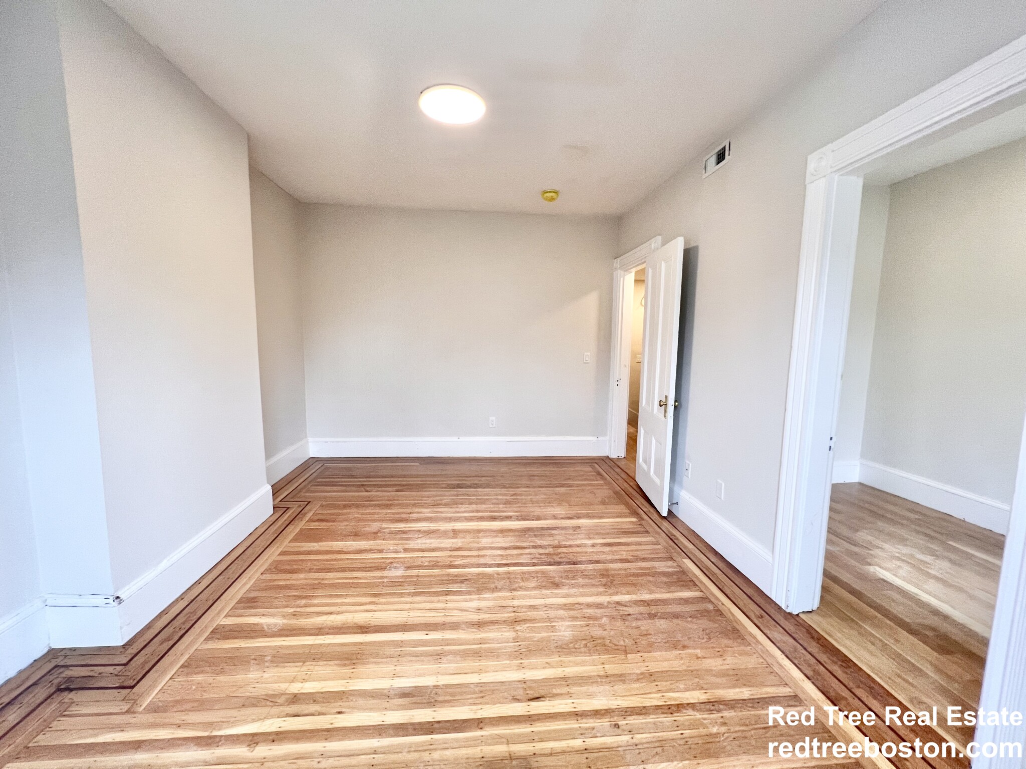 564 5th St, South Boston