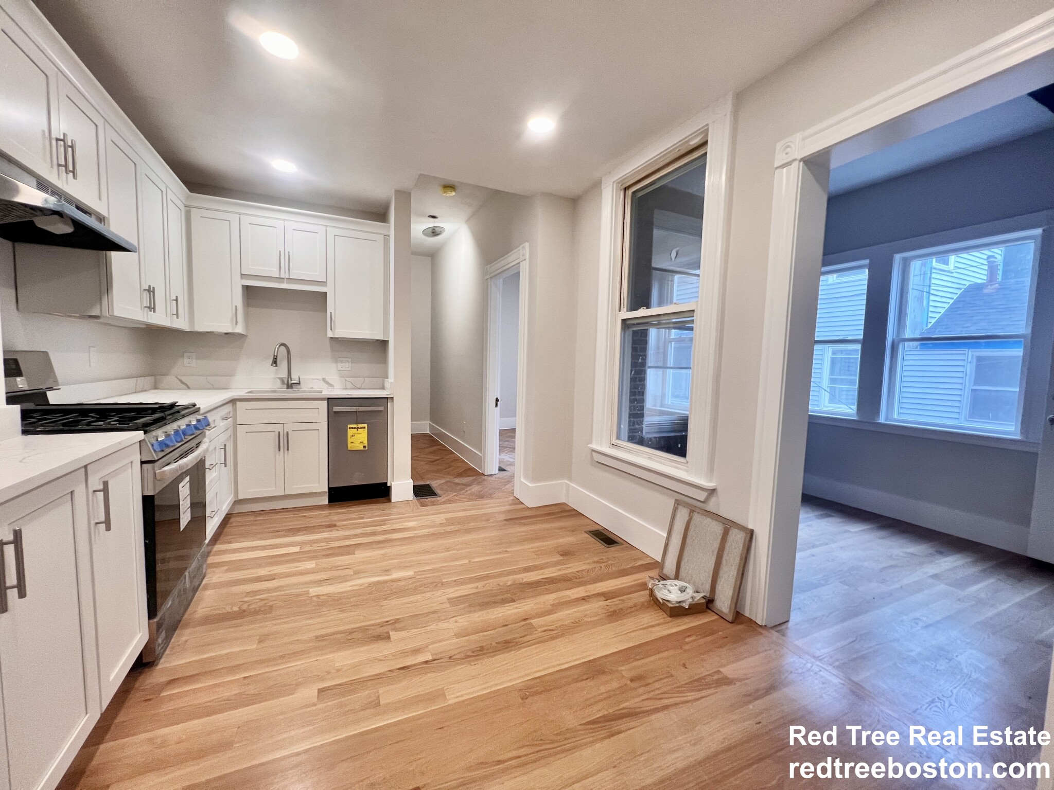 564 5th St, South Boston