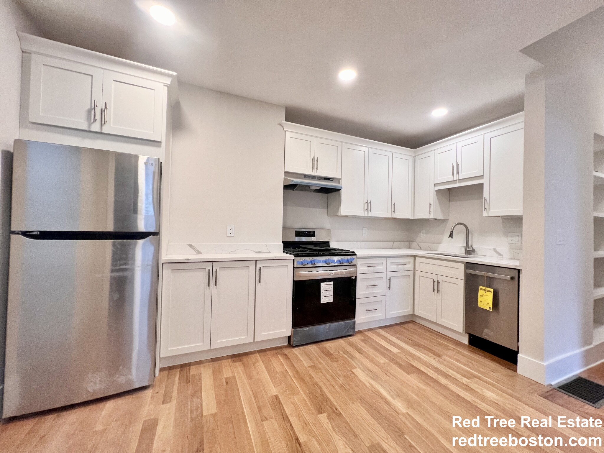 564 5th St, South Boston