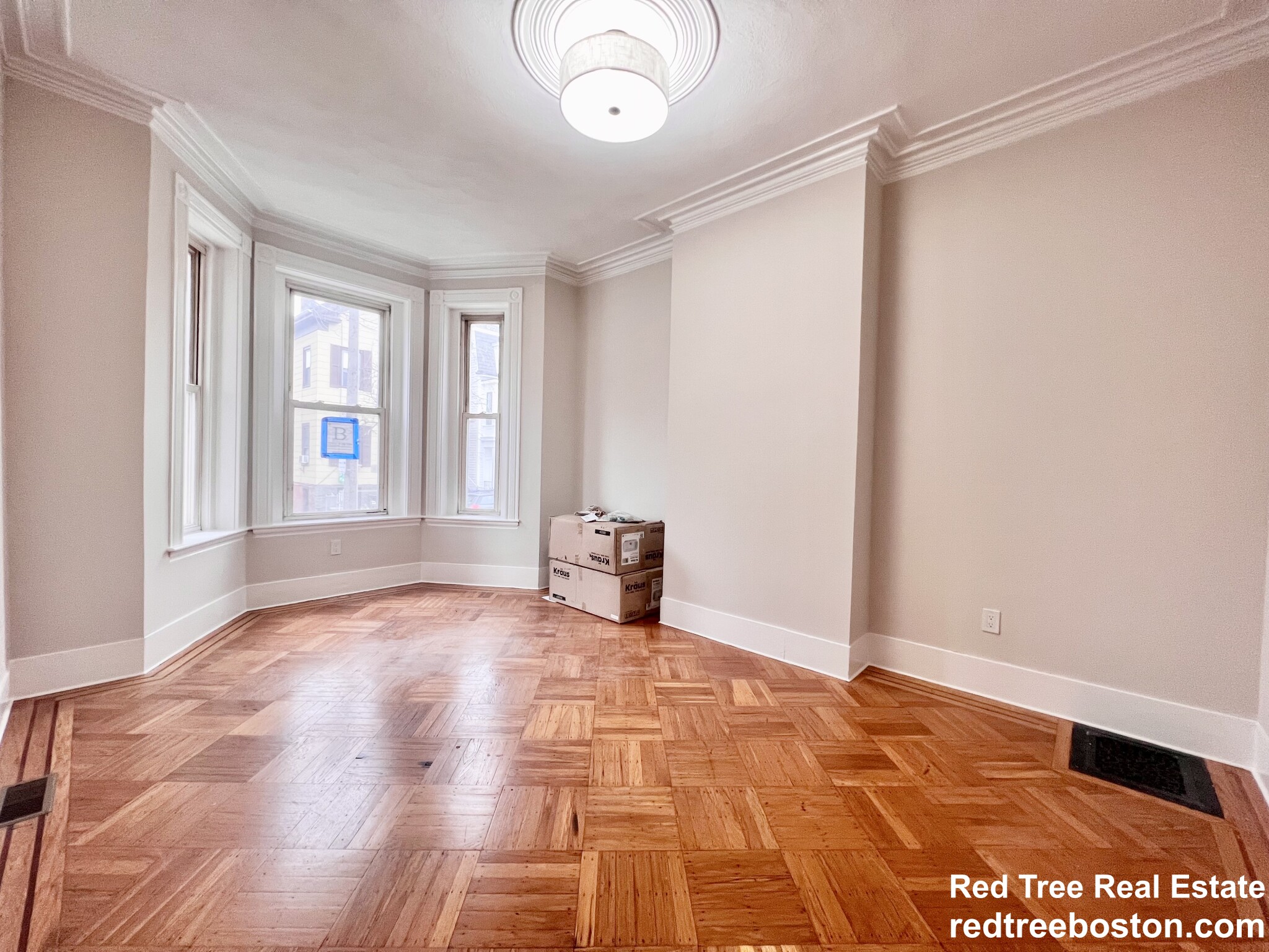 564 5th St, South Boston