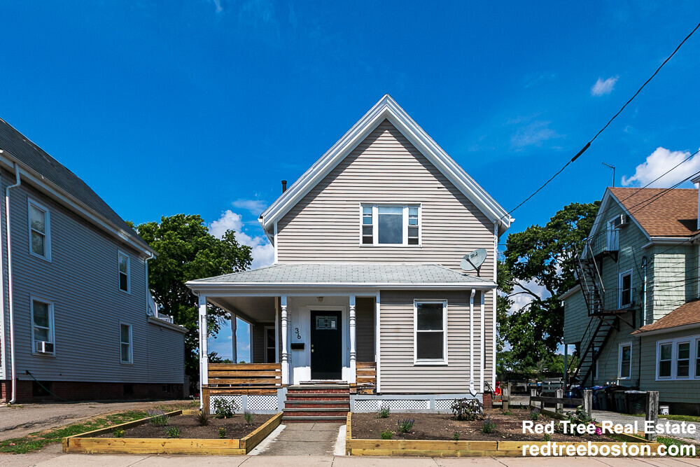 36 Pratt St, Allston