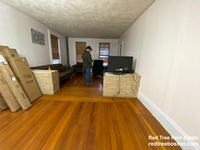 14 Reedsdale St, Allston