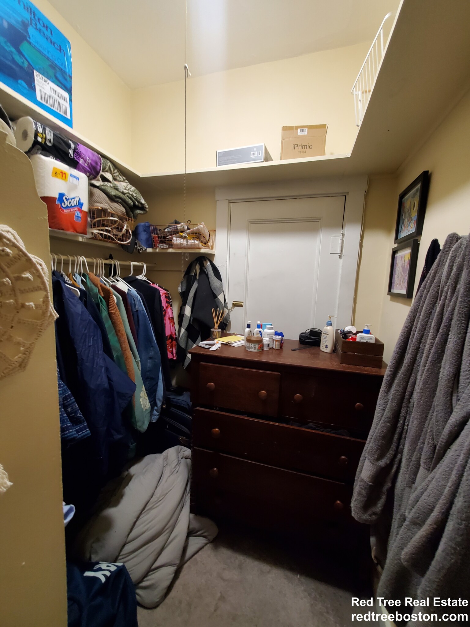 1748 Beacon St, Washington Square