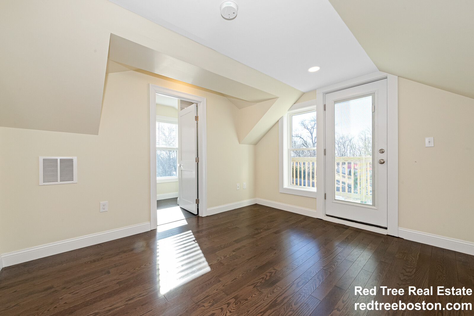 232 Fulton St, Medford