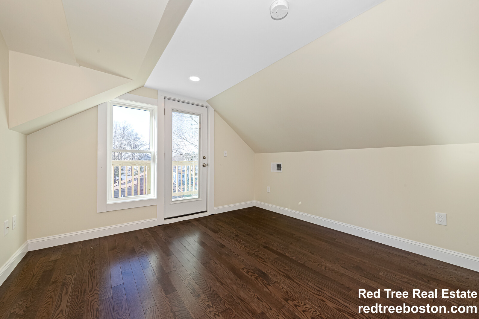 232 Fulton St, Medford