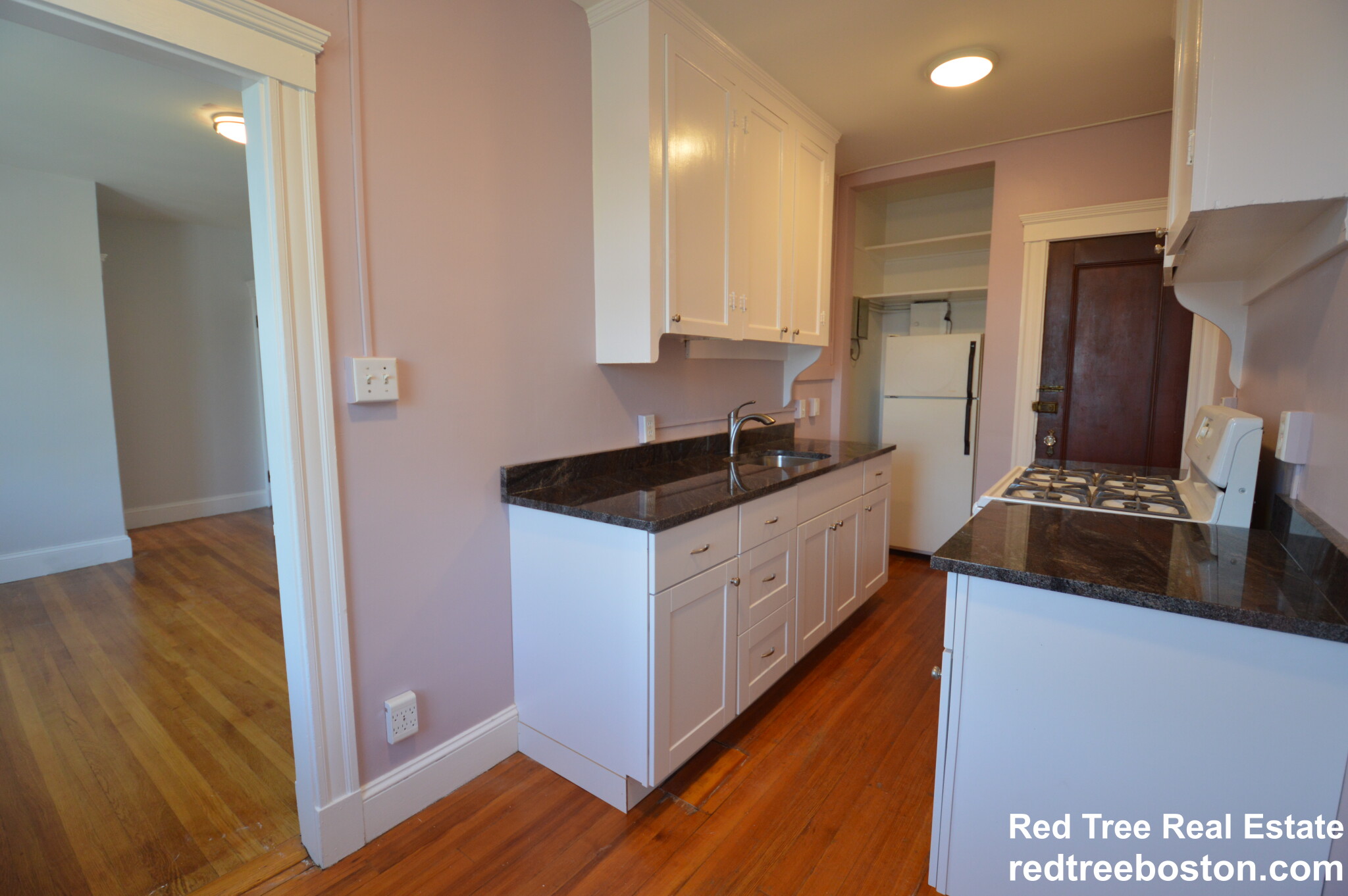 4 Washington Ave, Harvard Square