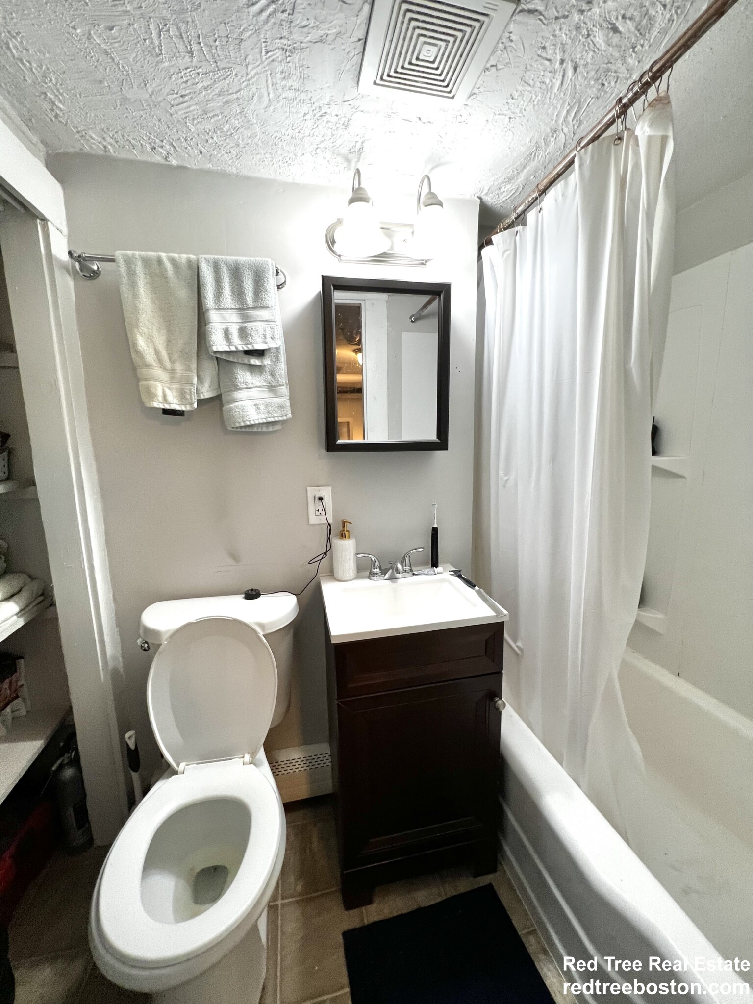 1683 Commonwealth Ave, Brighton