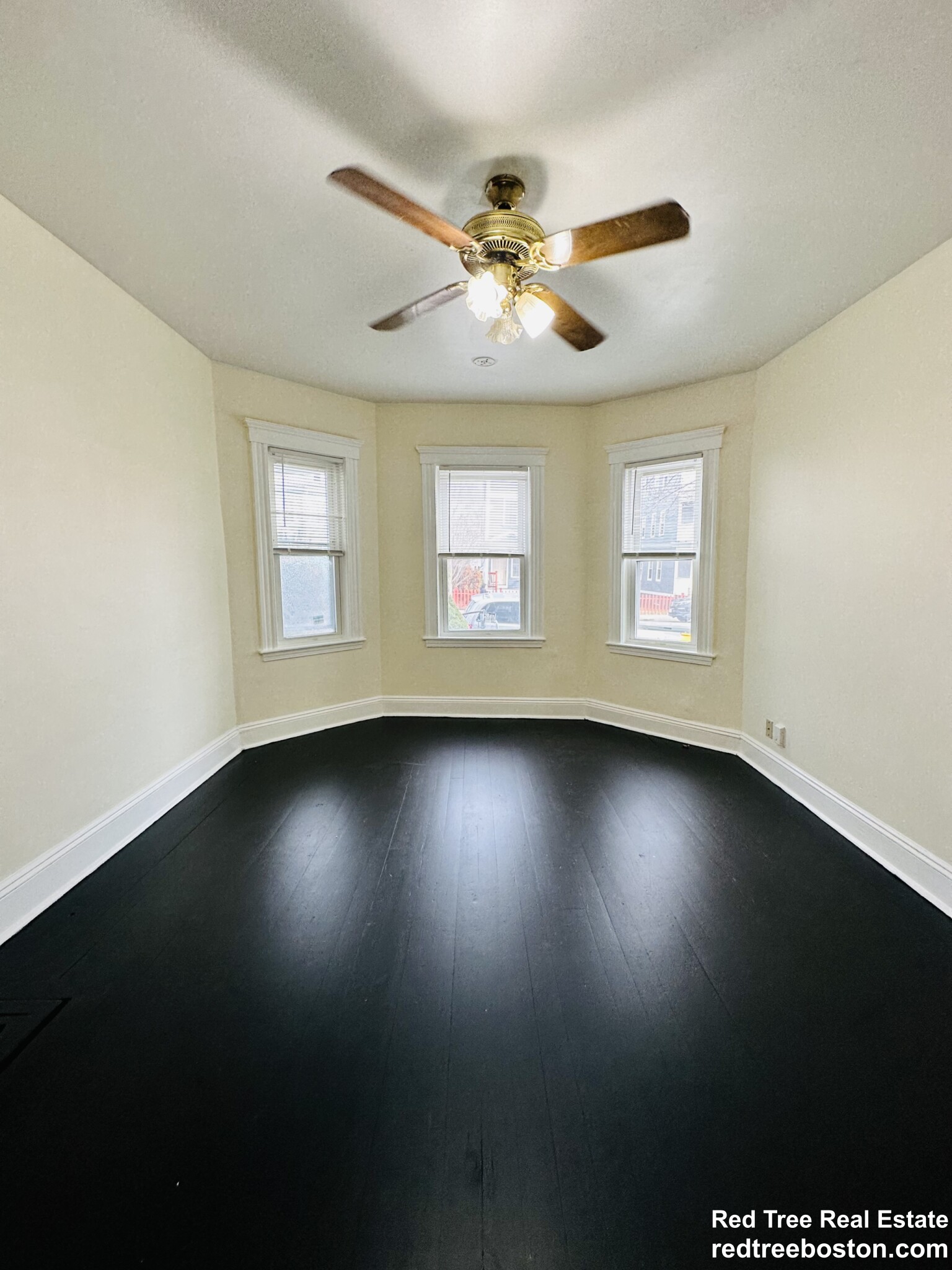 3907 Washington St, Roslindale