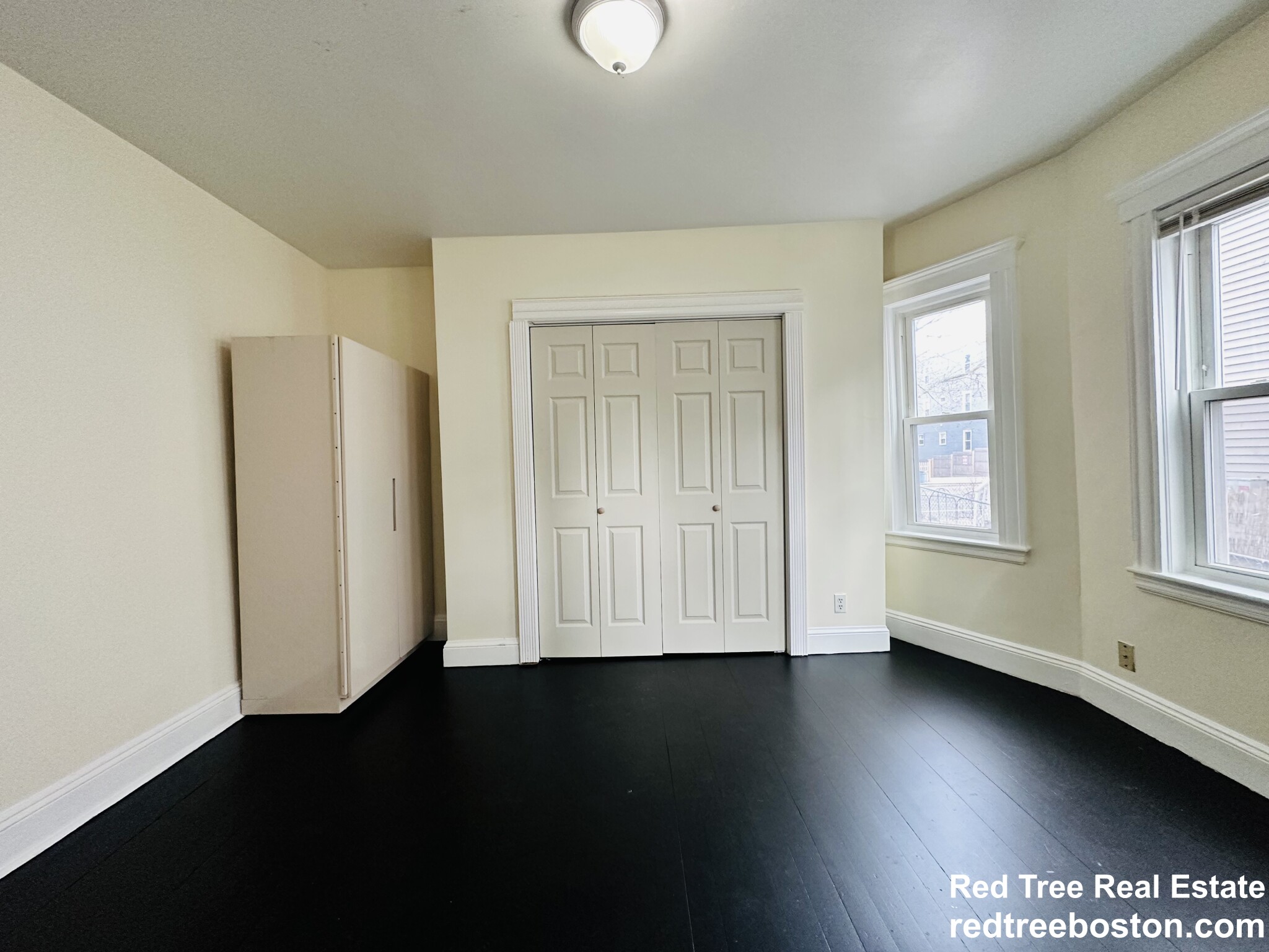 3907 Washington St, Roslindale
