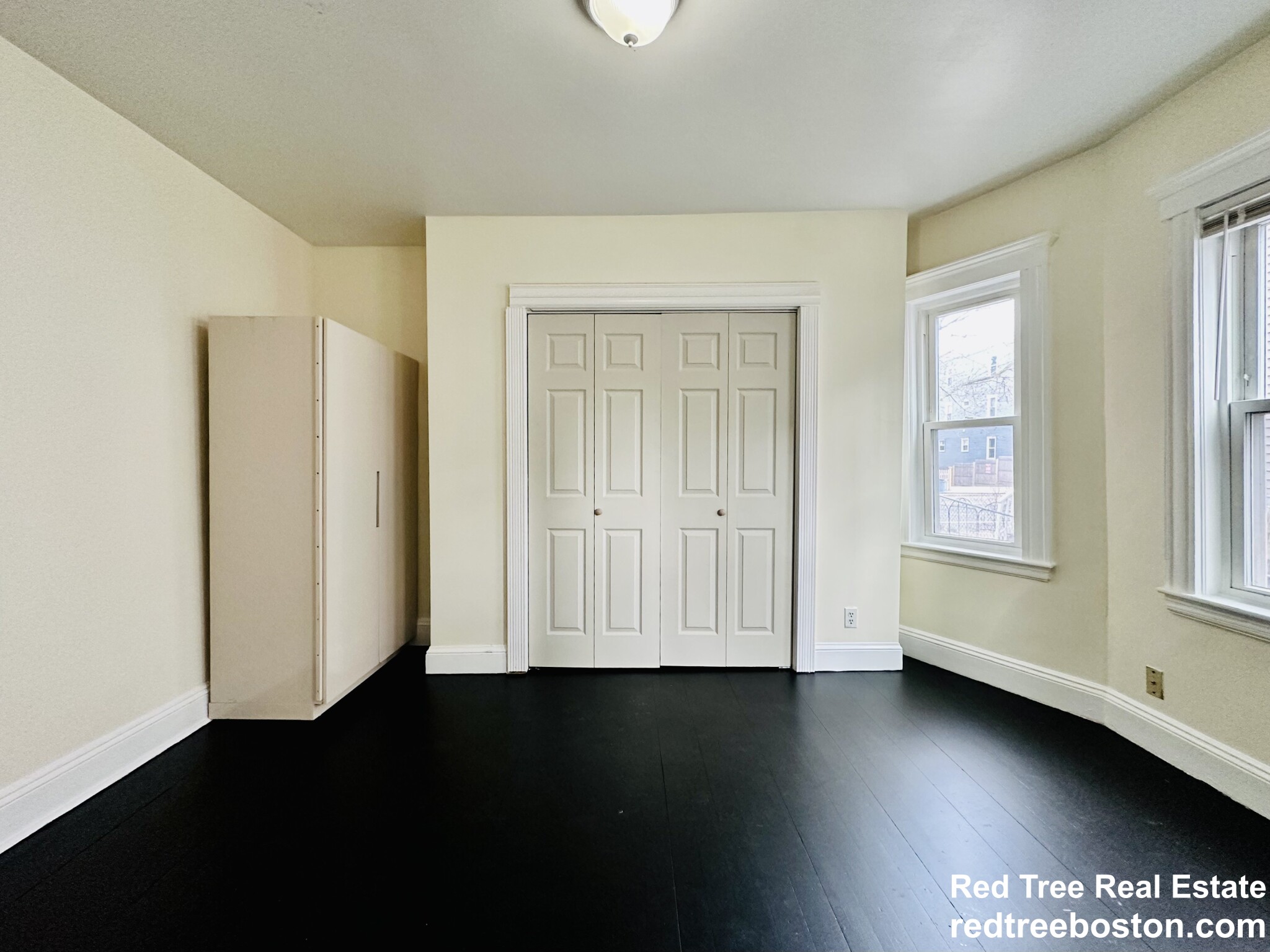 3907 Washington St, Roslindale