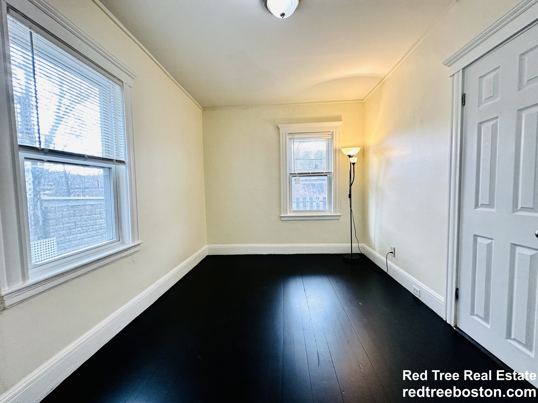 3907 Washington St, Roslindale