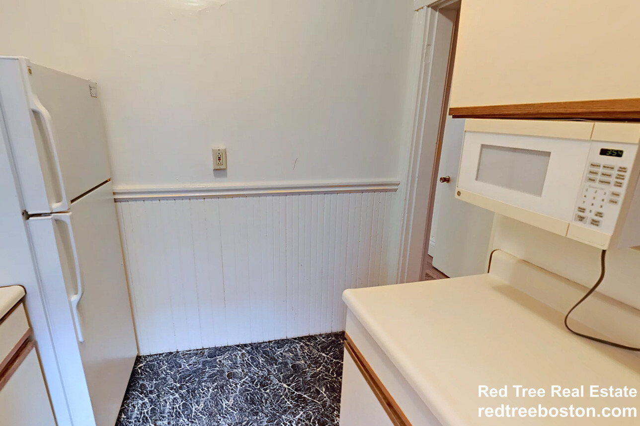 19 Queensberry St, Fenway