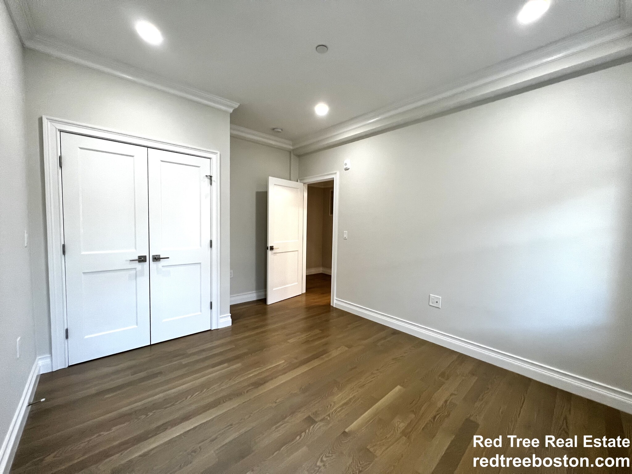 14 Mount Hood Rd, Brighton