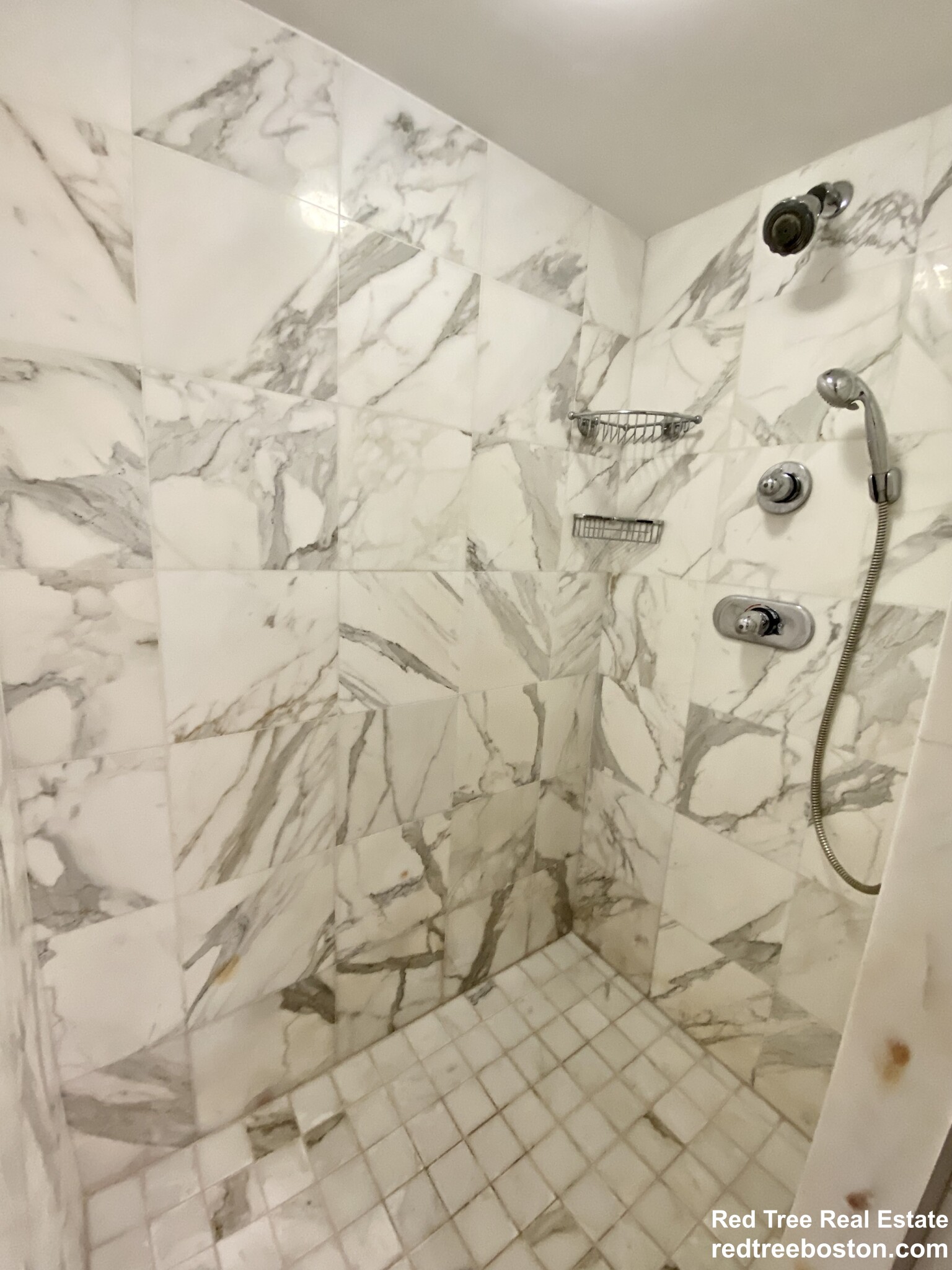 165 Tremont St, East Boston