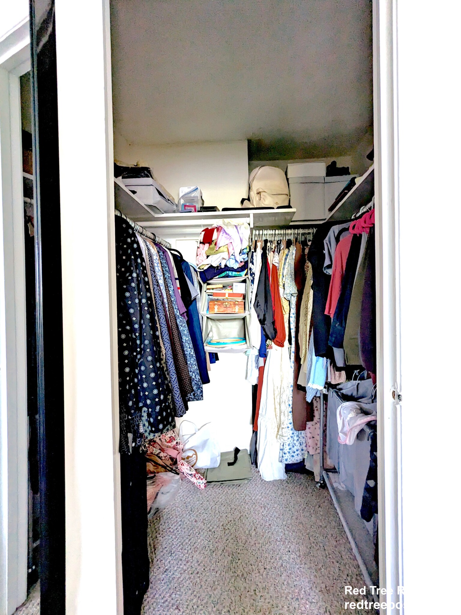 24 Whites Ave, Watertown