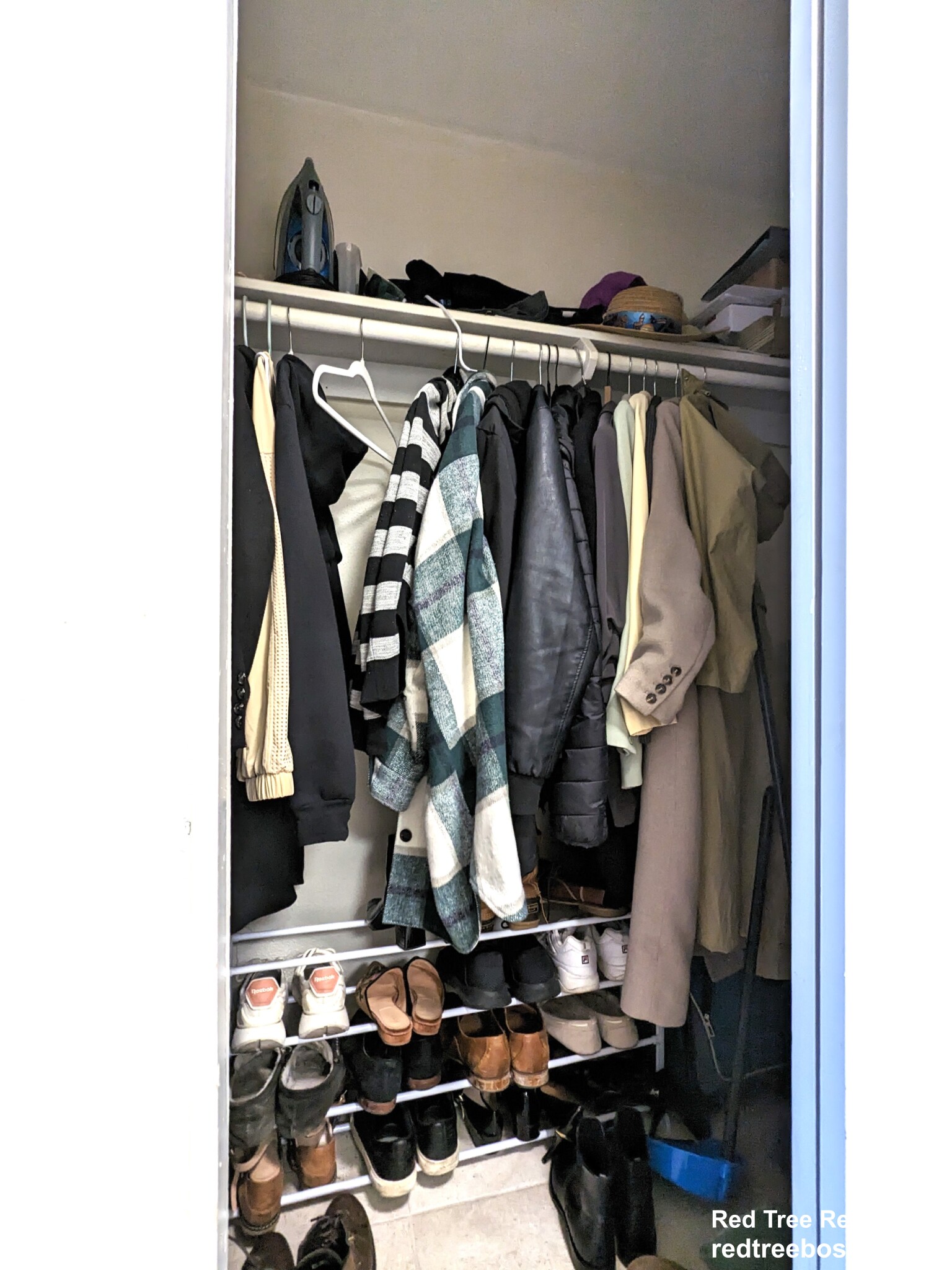 24 Whites Ave, Watertown