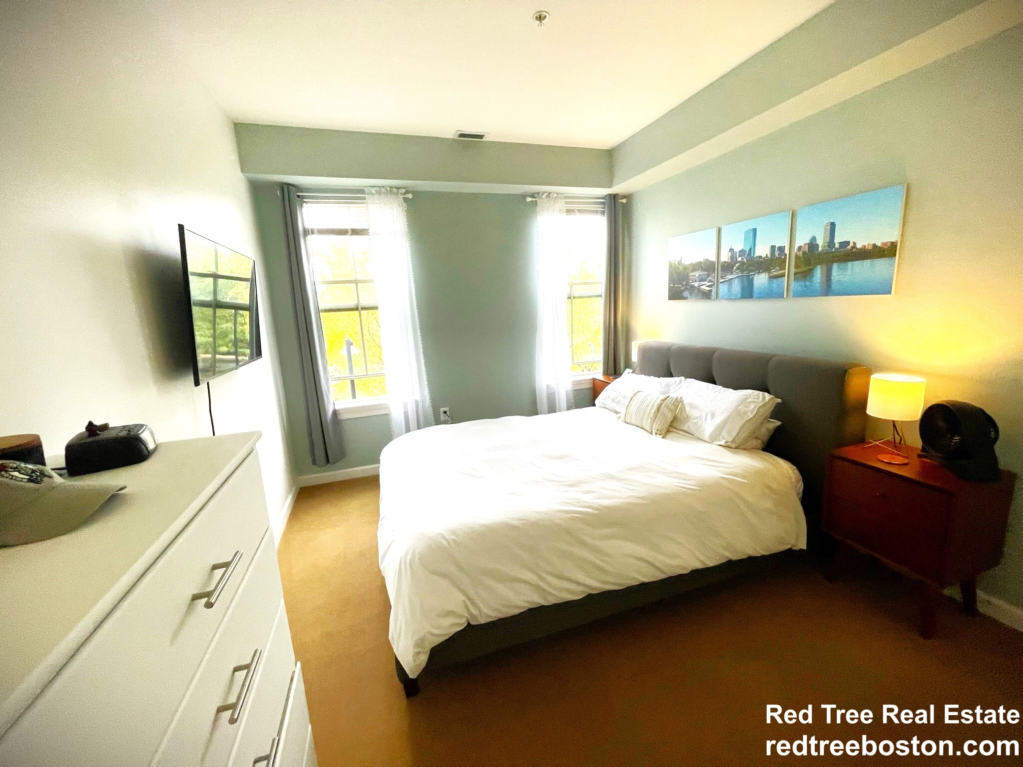 4 Repton Cir, Watertown