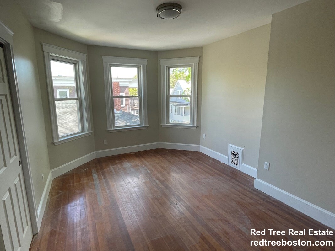 240 Allston St, Cambridgeport