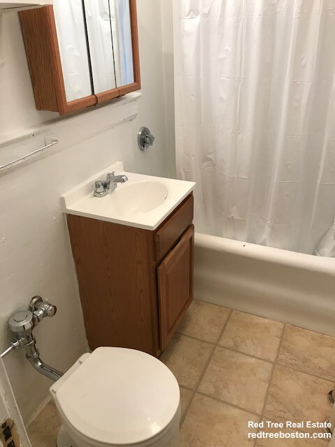 1171 Boylston St, Fenway