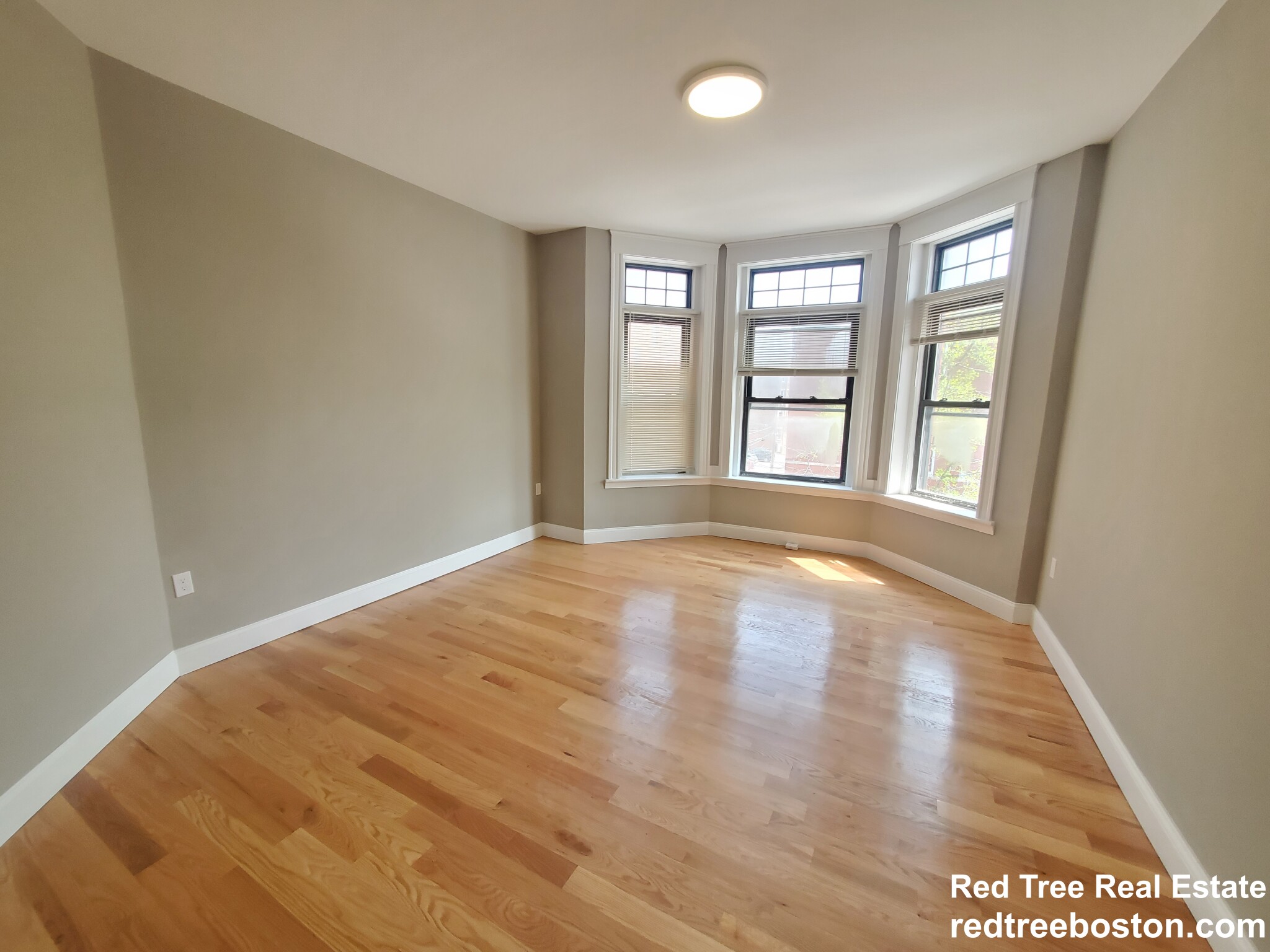 1914 Beacon St, Brighton