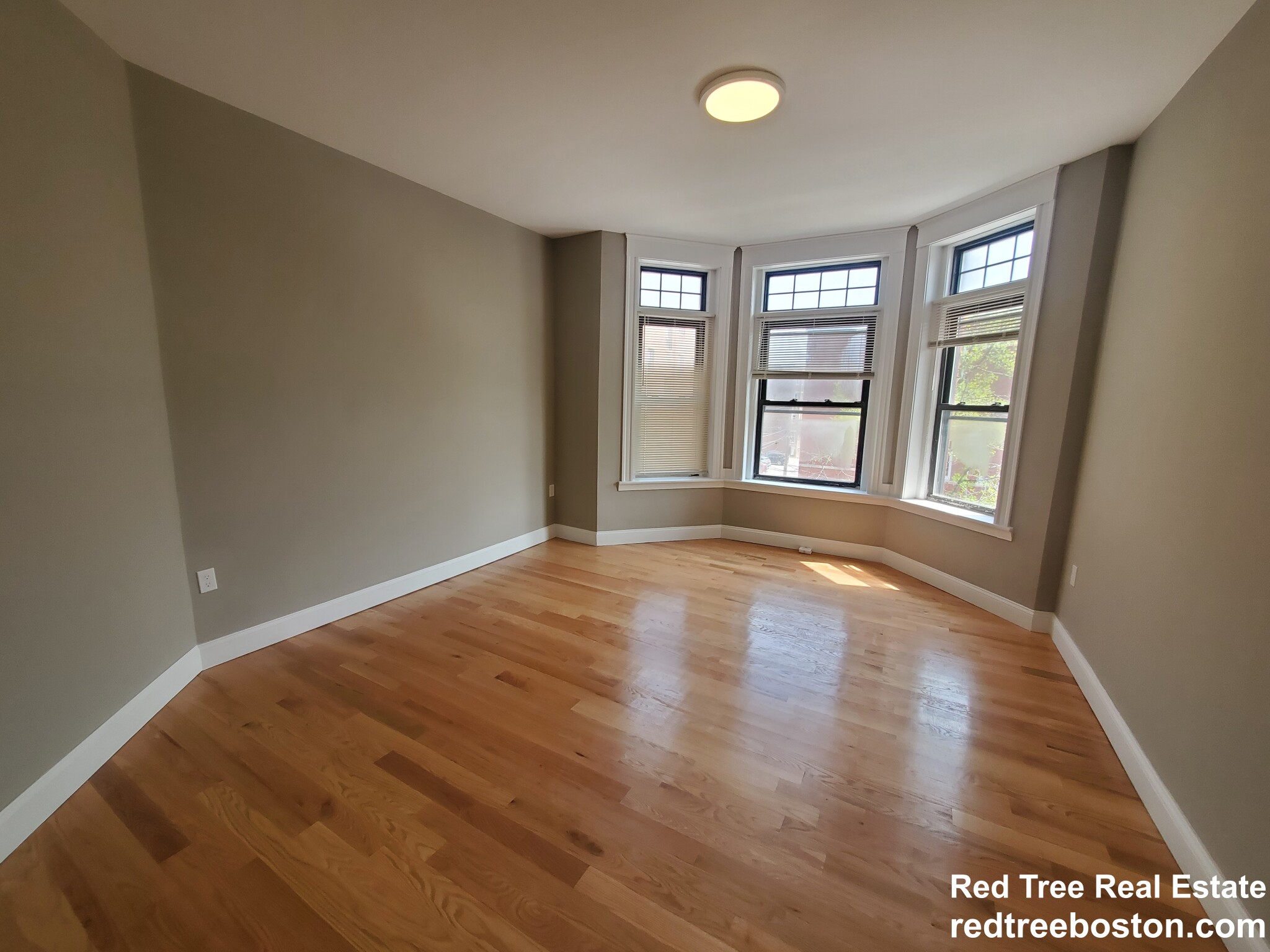 1914 Beacon St, Brighton