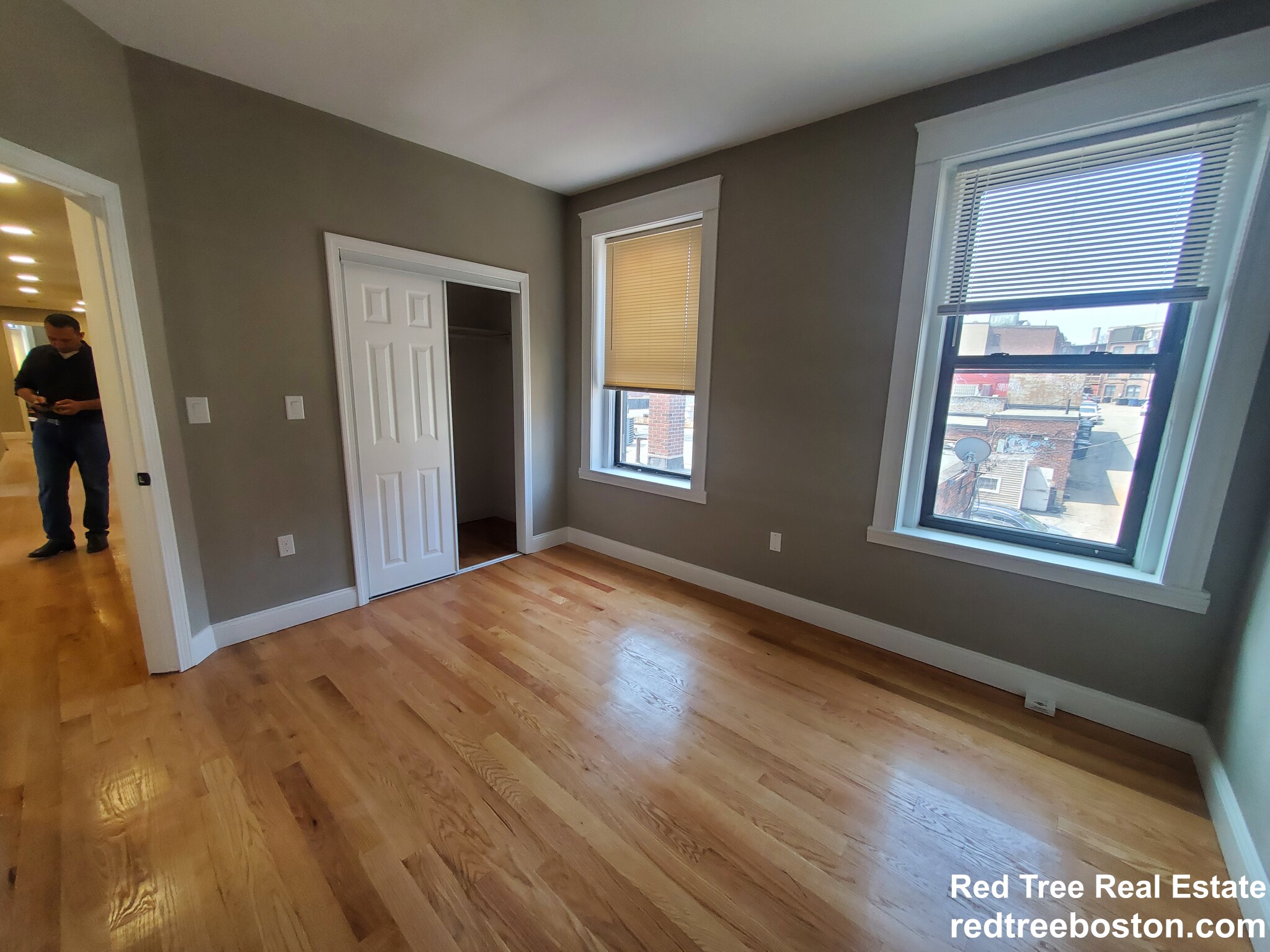 1914 Beacon St, Brighton