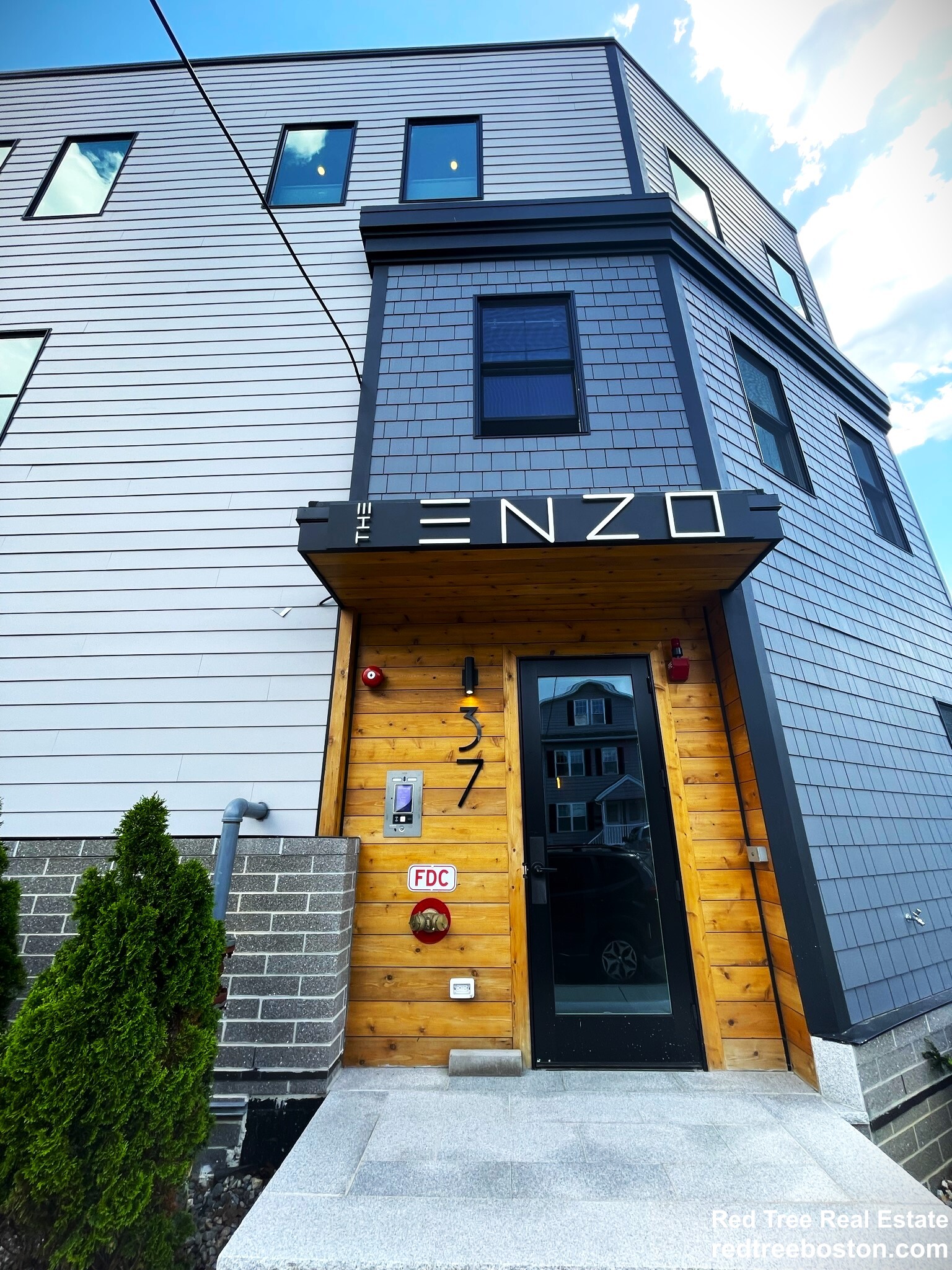 37 Horace St, East Boston