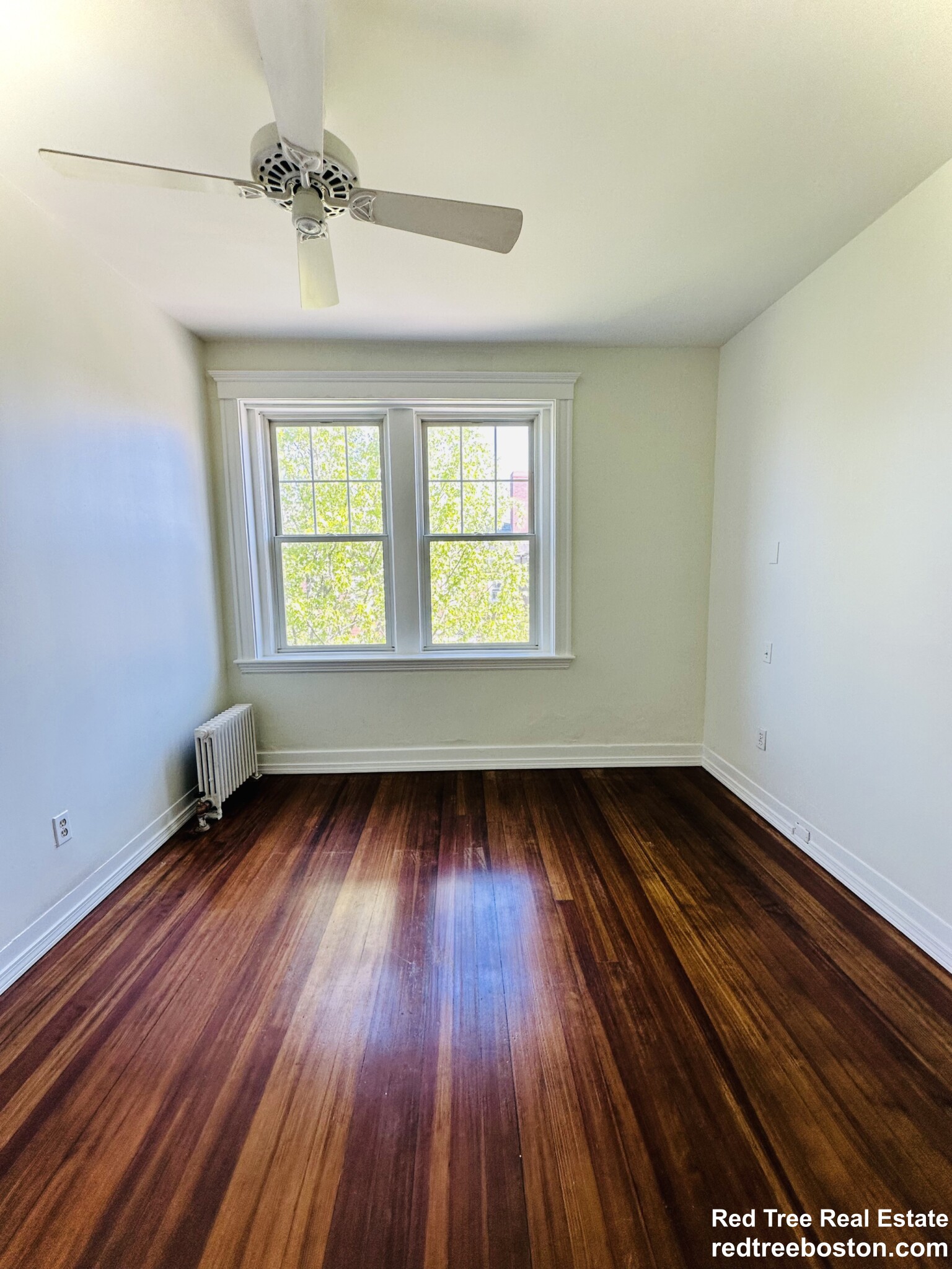 34 Garrison Rd, Washington Square