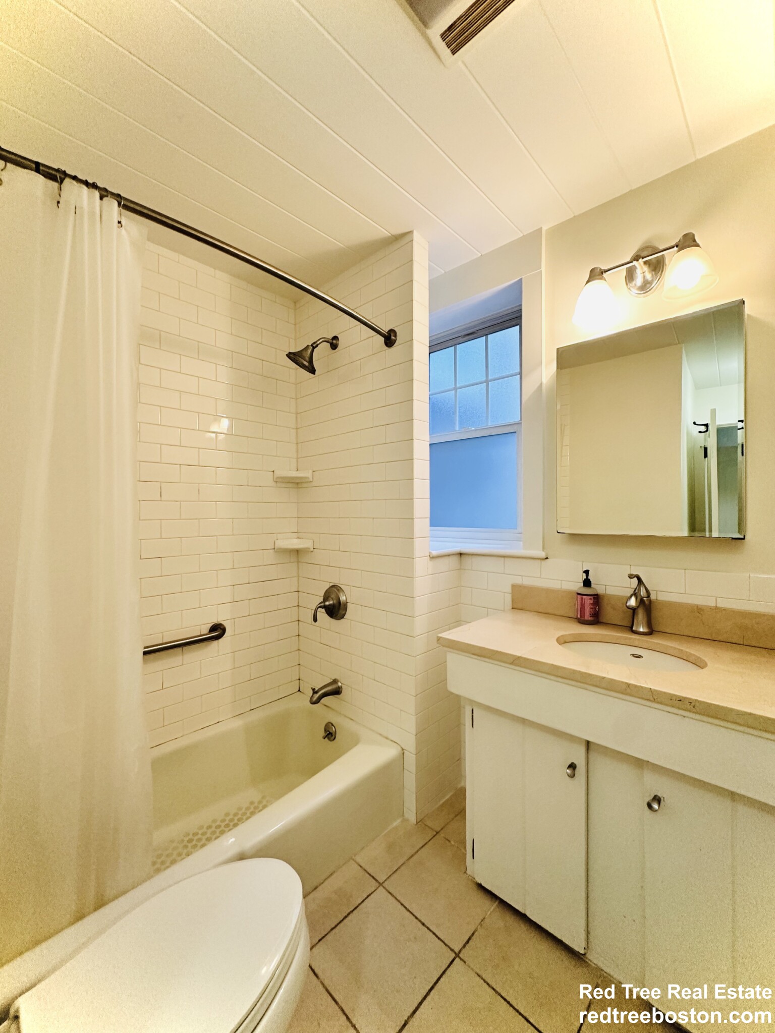 34 Garrison Rd, Washington Square