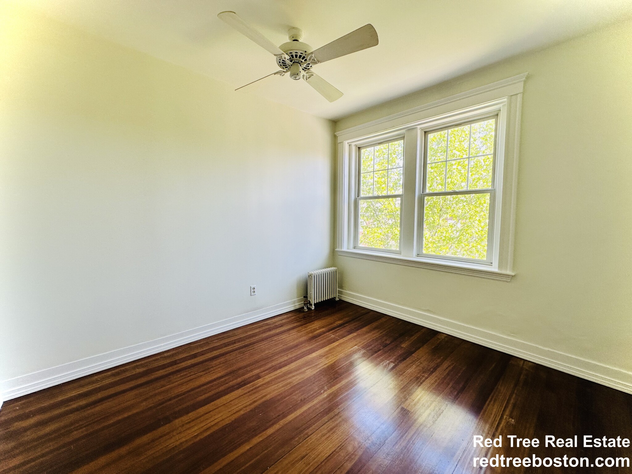 34 Garrison Rd, Washington Square