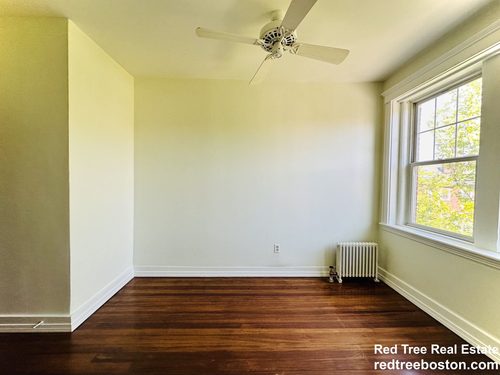 34 Garrison Rd, Washington Square