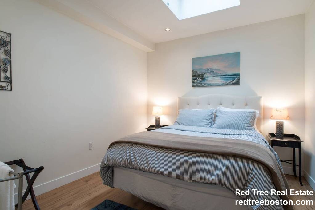 28 Piedmont St, Back Bay