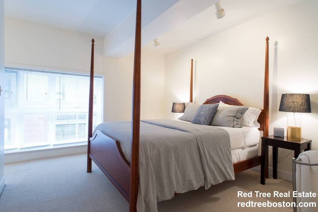 28 Piedmont St, Back Bay