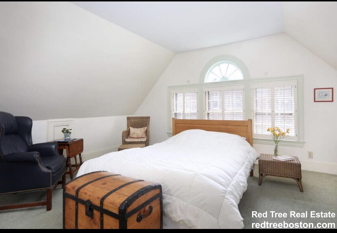 67 Francis St, Longwood