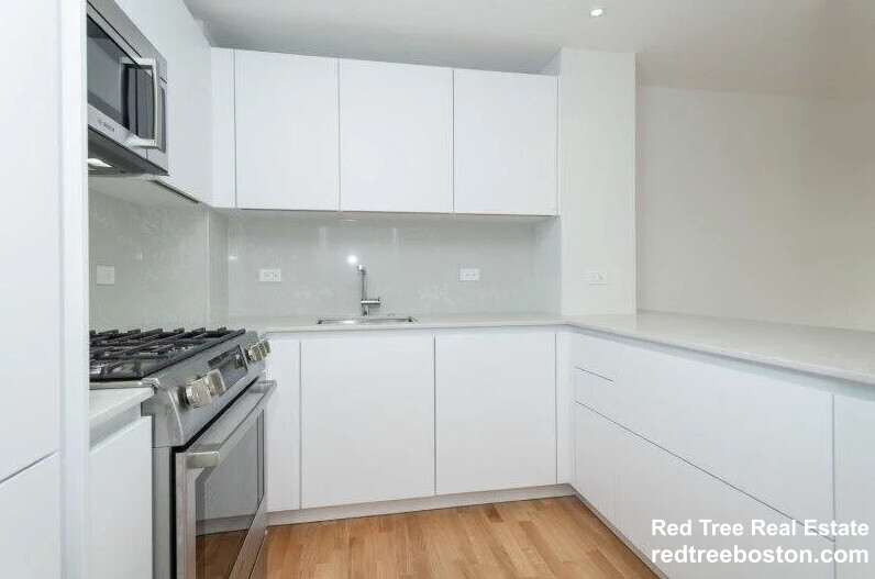 1410 Columbia Rd, South Boston