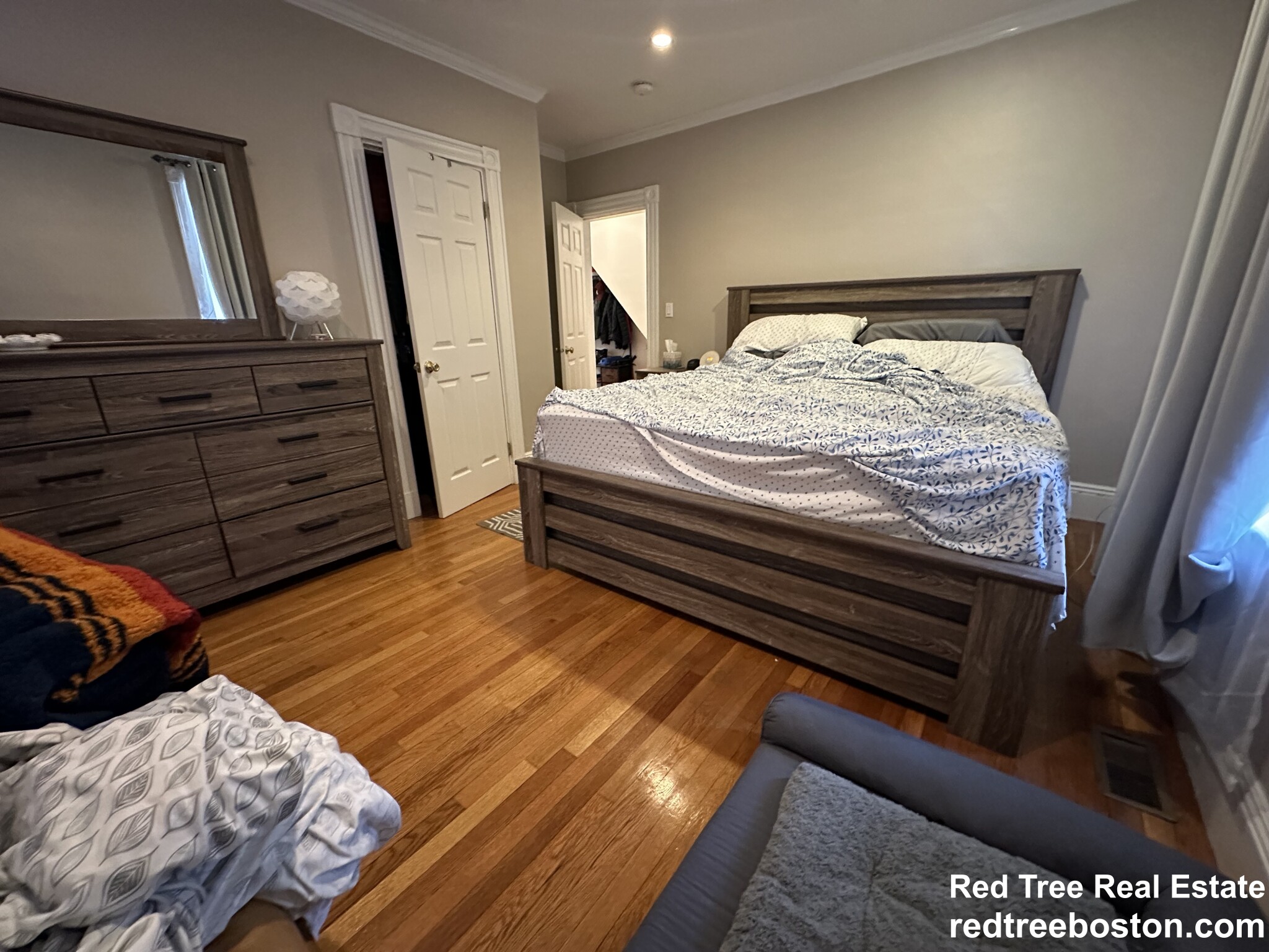 8 White Ave, Chestnut Hill