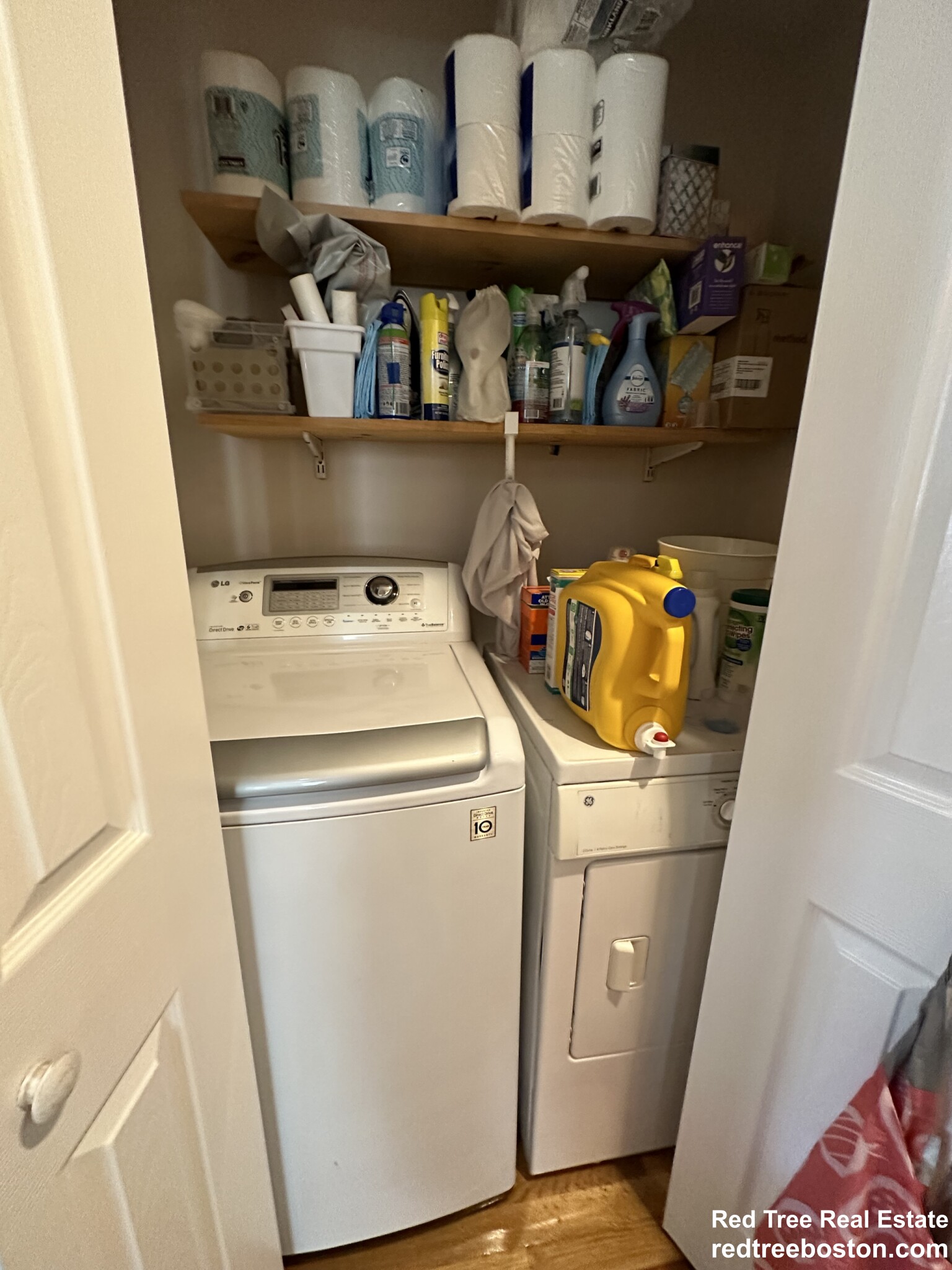 8 White Ave, Chestnut Hill