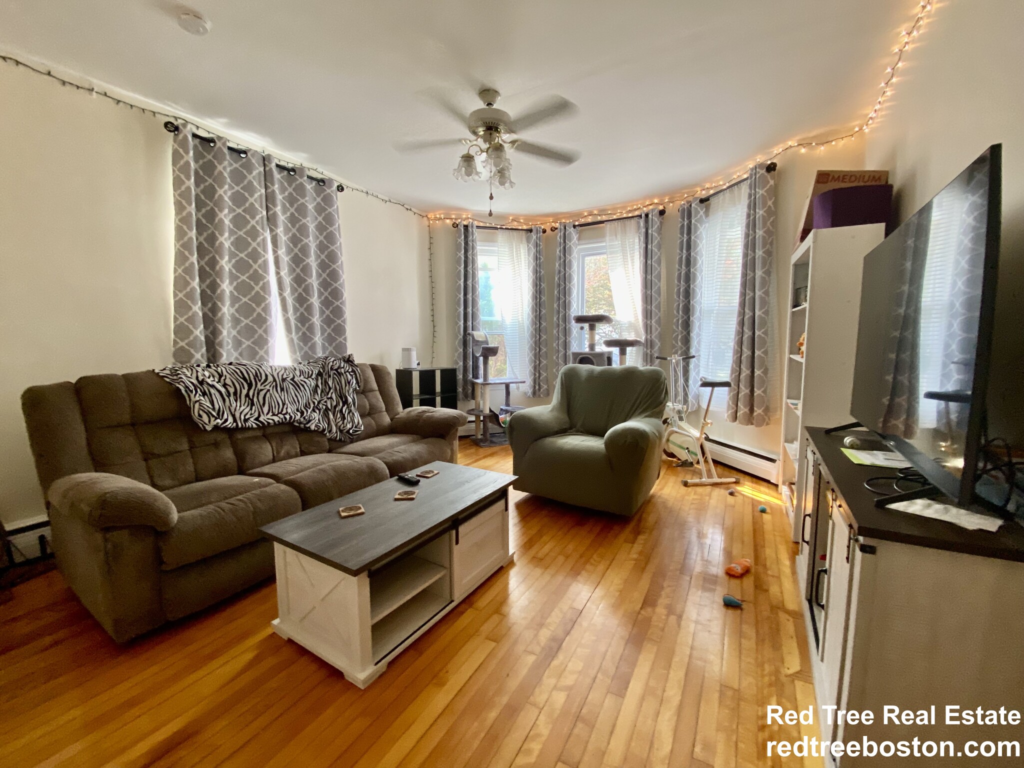 1496 Centre St, Roslindale