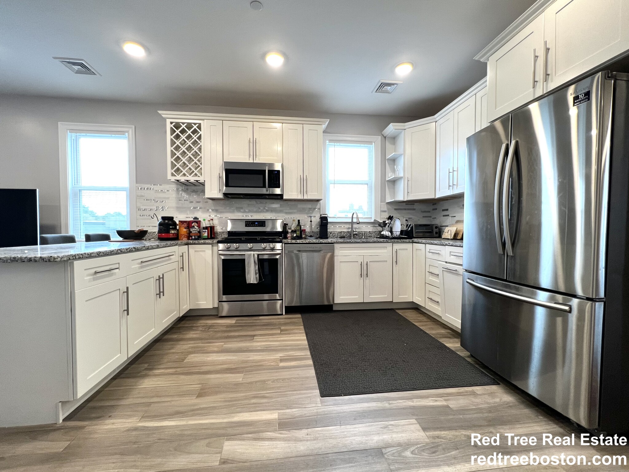 17 Harvard Ter, Allston