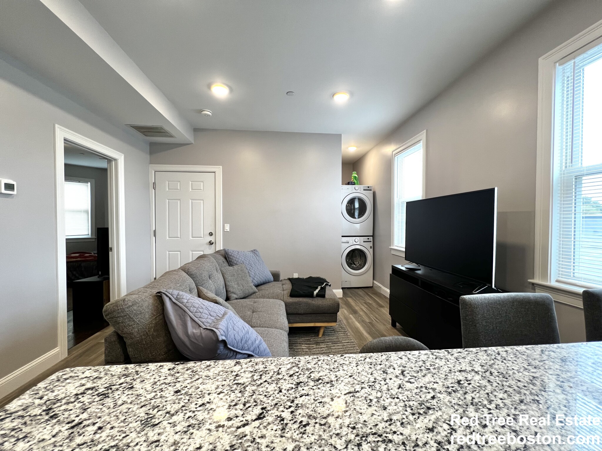 17 Harvard Ter, Allston