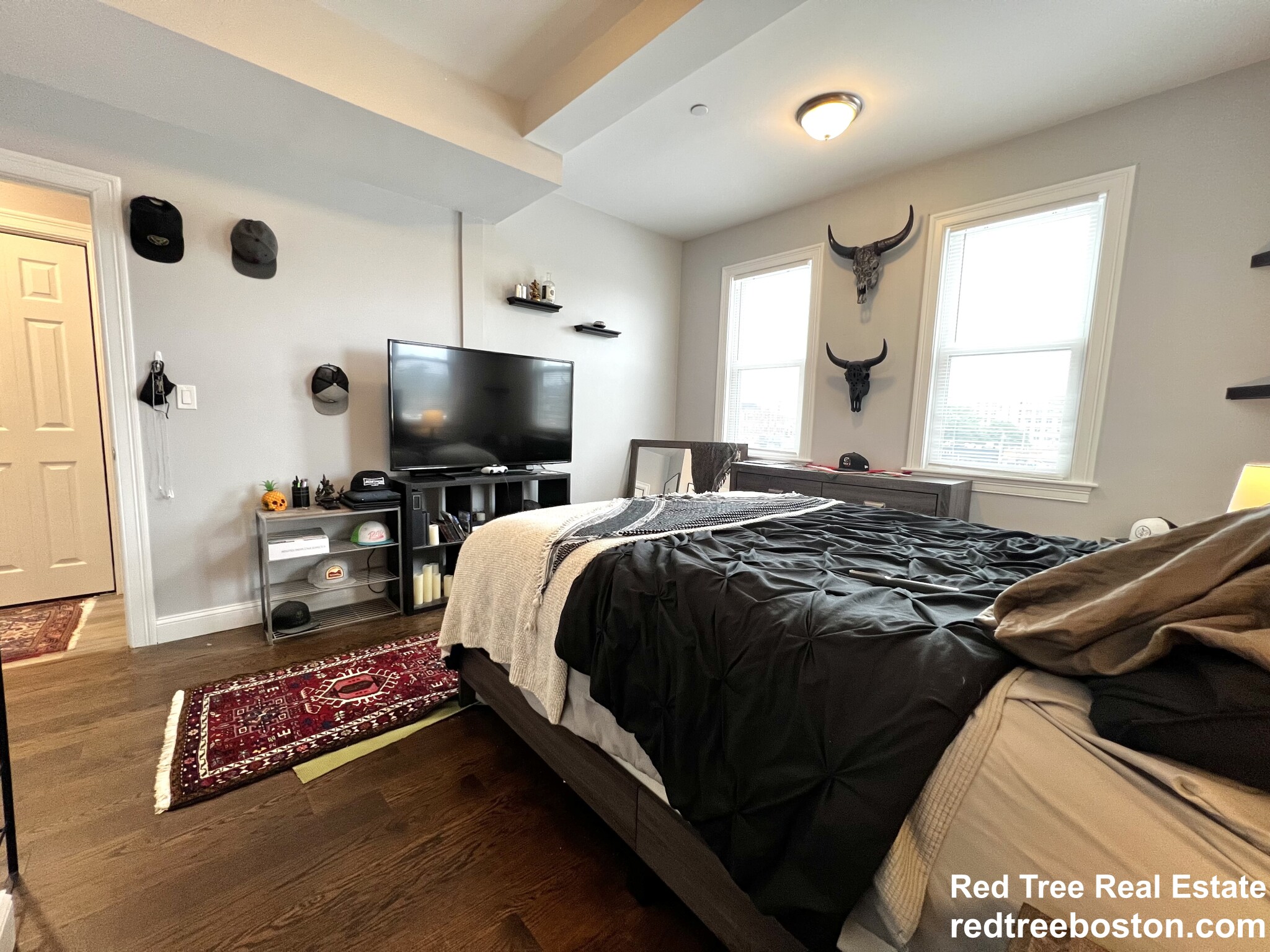 17 Harvard Ter, Allston